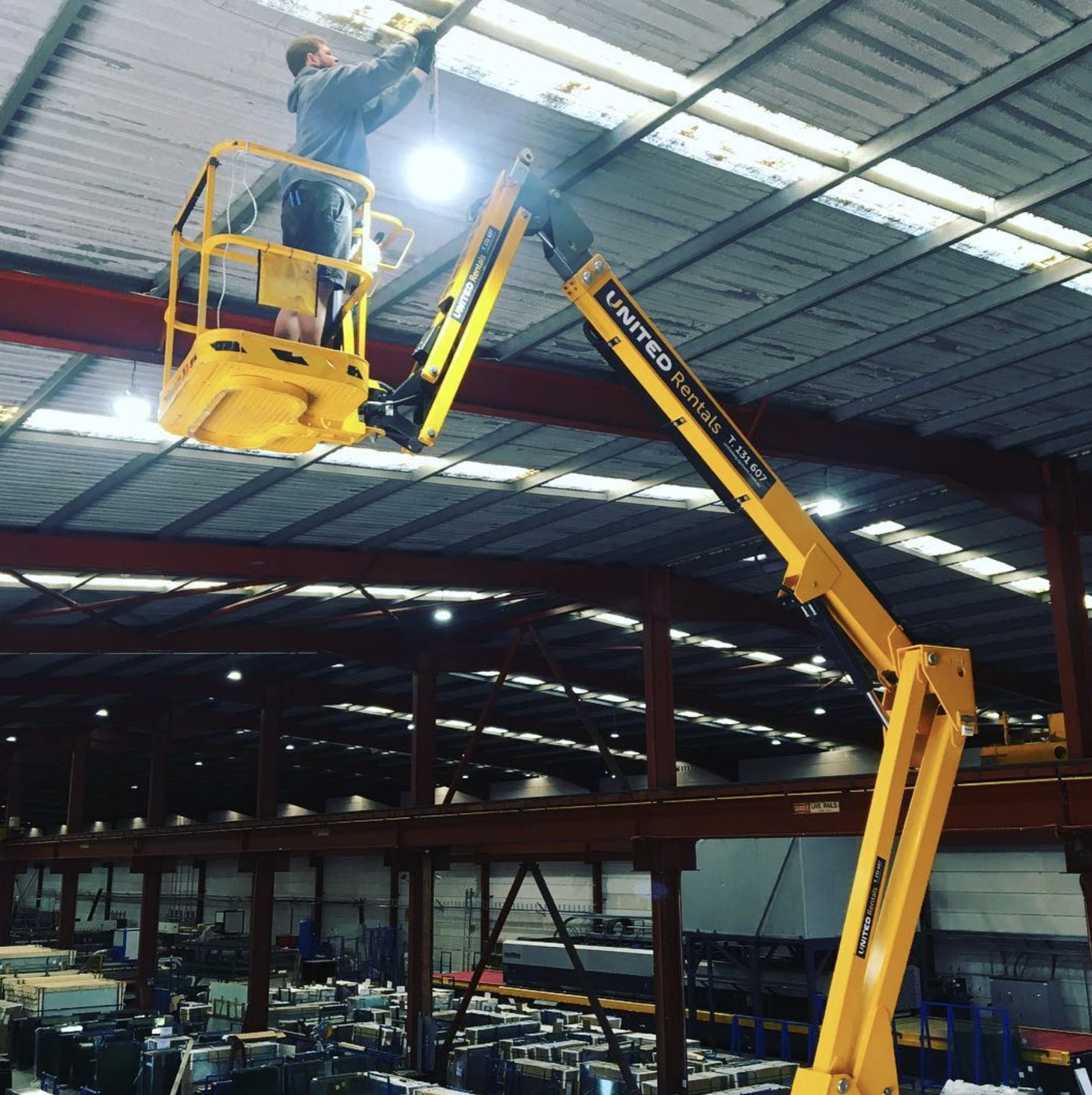 Warehouse high-bay lighting